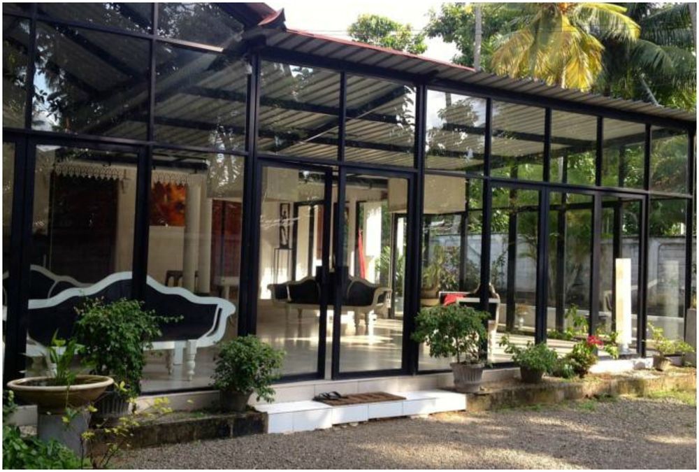 Fire Dragon Hideaway Hotel Negombo Exterior photo
